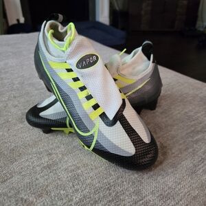 Nike men's Vaper Edge Pro 360 football cleats